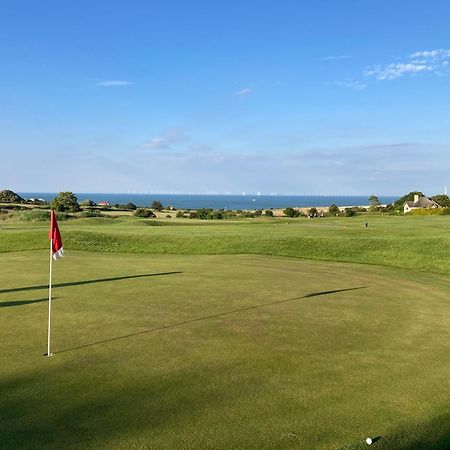 Broadstairs, Bays & Golf - Sleeps 2 Apartment Exterior photo